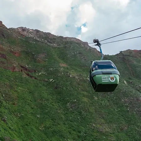 The Mountain View, By Op * São Vicente