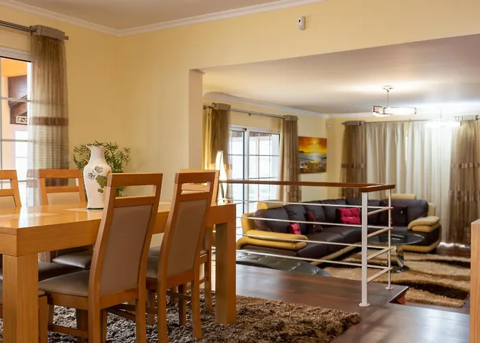 The Mountain View, By Op * São Vicente