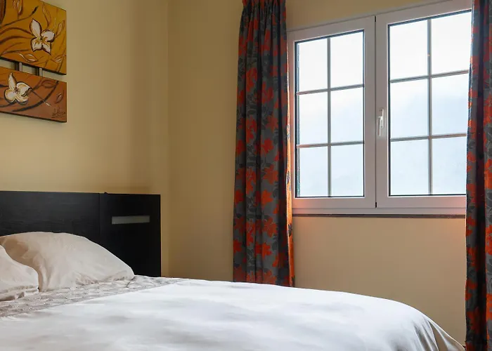 The Mountain View, By Op São Vicente